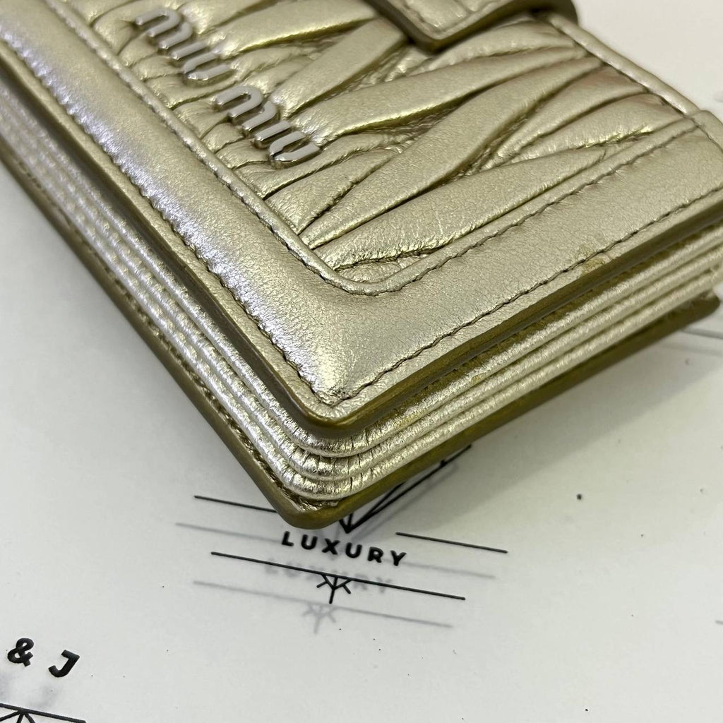 [PRE LOVED] Miu Miu Cardholder in Gold SHW