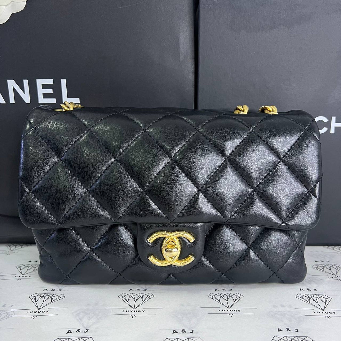 [PRE LOVED] Chanel Coco Crush Flap in Black Lambskin GHW (microchipped)