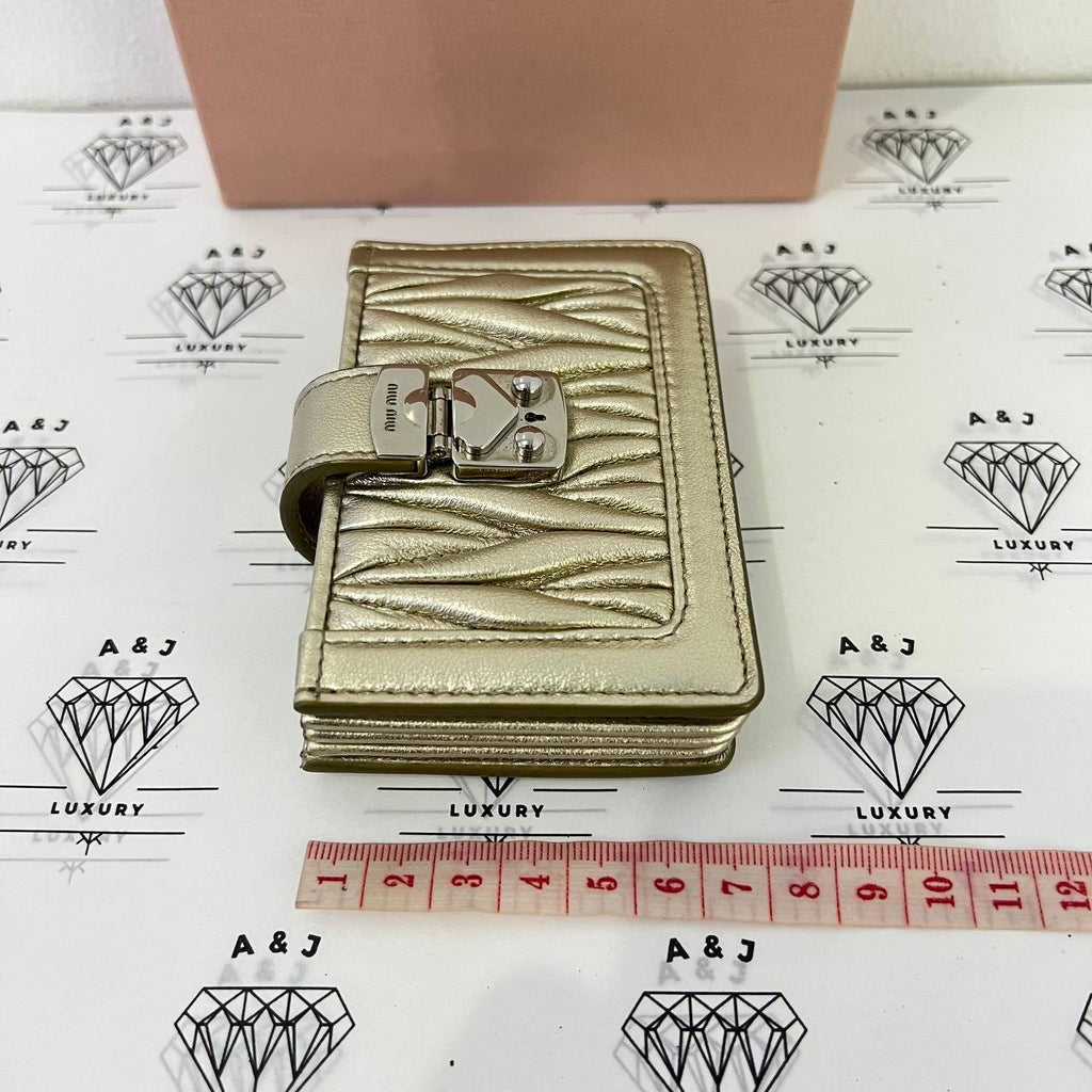 [PRE LOVED] Miu Miu Cardholder in Gold SHW