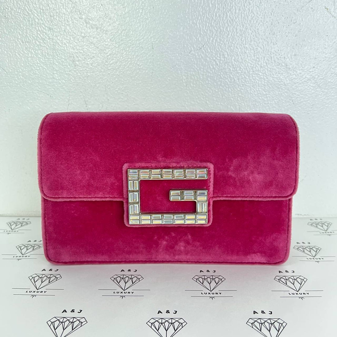 [PRE LOVED] Gucci G Shoulder Bag in Pink Suede Leather GHW