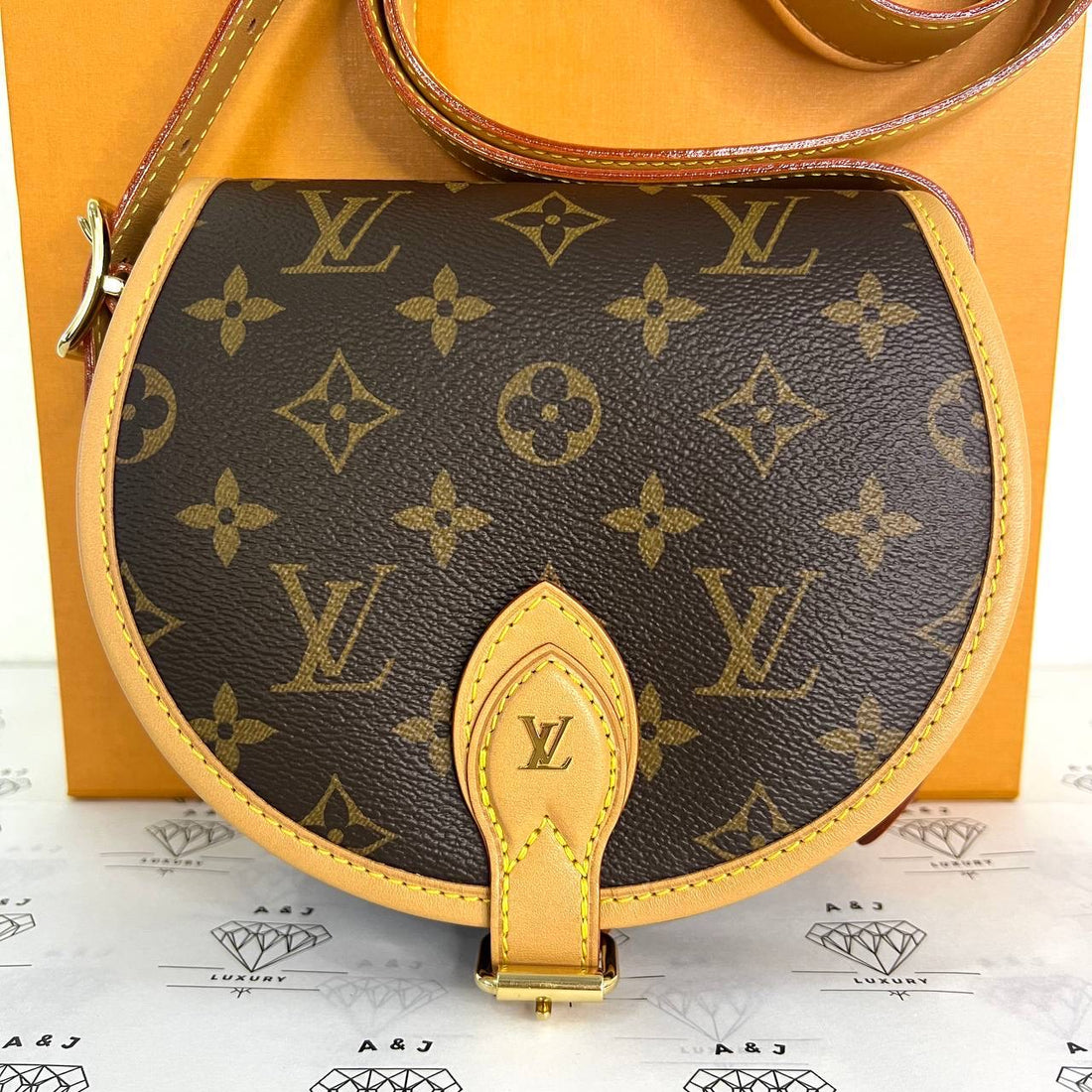[PRE LOVED] Louis Vuitton Tambourin in Monogram Canvass (PL3129)