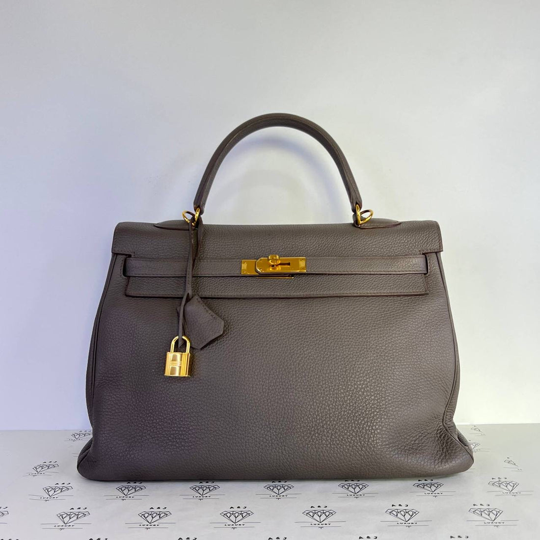 [PRE LOVED] Hermes Kelly 35 Retourne in Etain Togo Leather GHW (Stamp Q Square - 2013)
