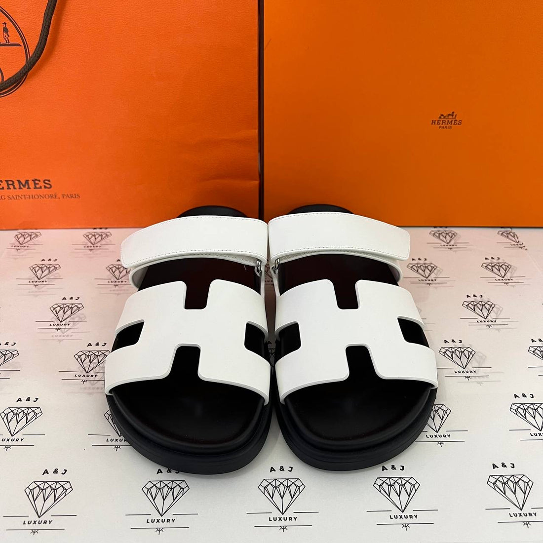 [BRAND NEW] Hermes Chypre in White Size 37EU