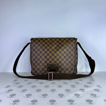 [PRE LOVED] Louis Vuitton Brooklyn MM Messenger Bag in Damier Ebene Canvass (CA5009)
