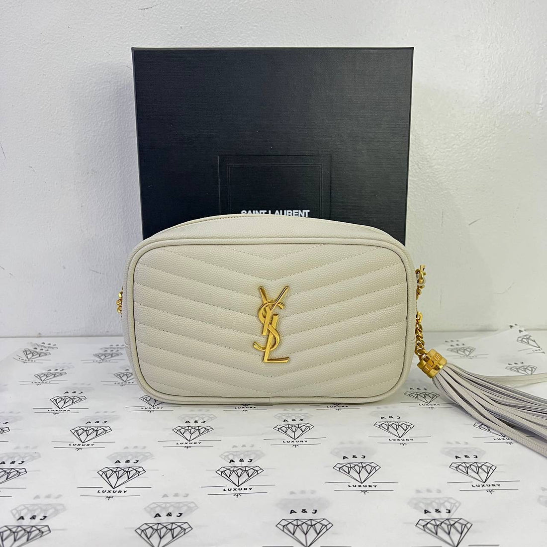 [PRE LOVED] YSL Lou Camera Bag in White Grain De Poudre Leather GHW