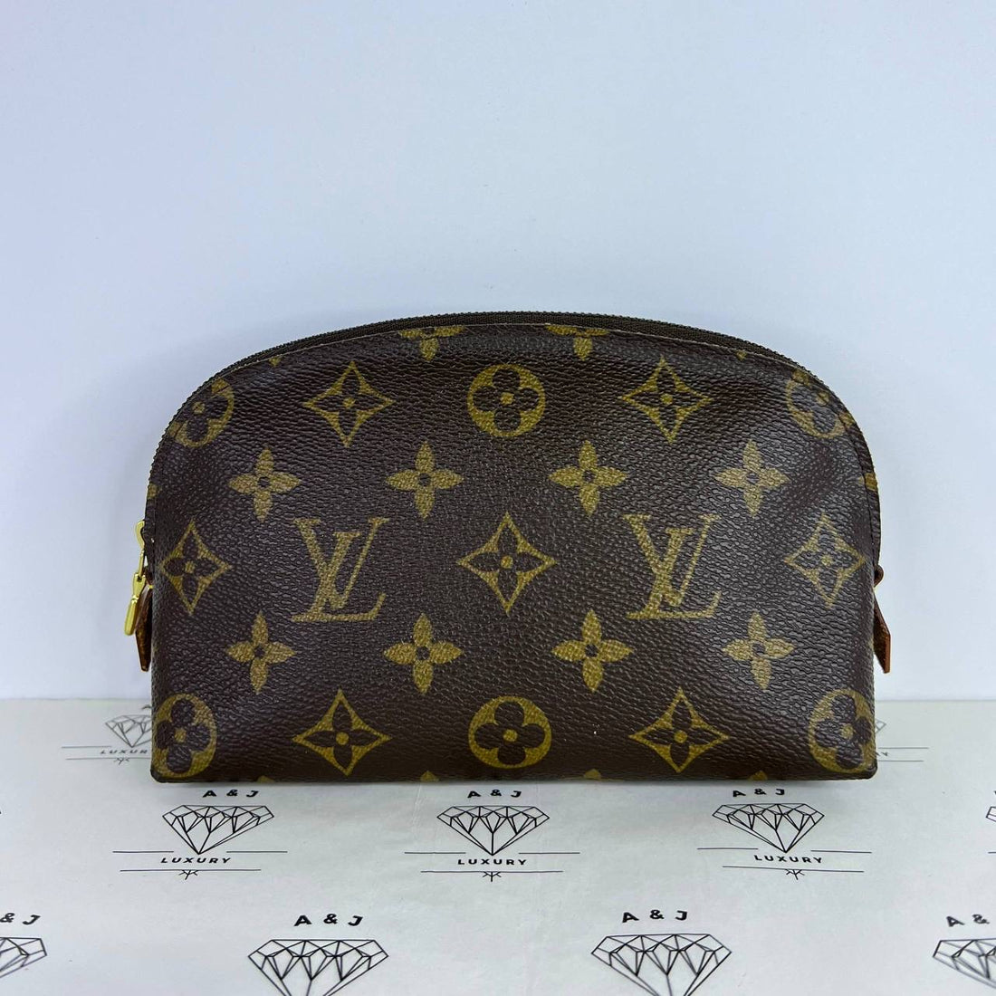 [PRE LOVED] Louis Vuitton Cosmetic Pouch PM in Monogram Canvass