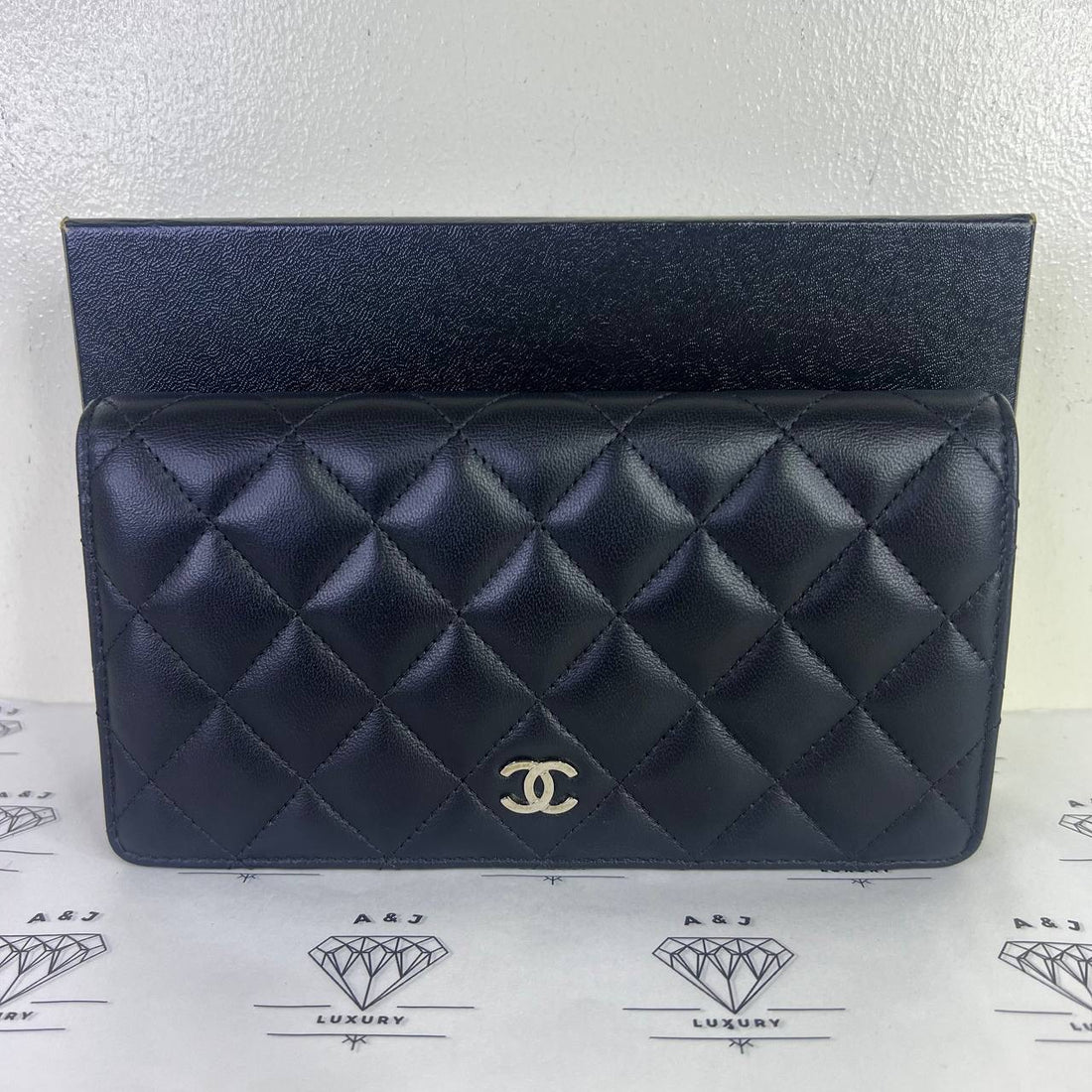 [PRE LOVED] Chanel Long Bifold Wallet in Black Lambskin Leather SHW (Series 16)