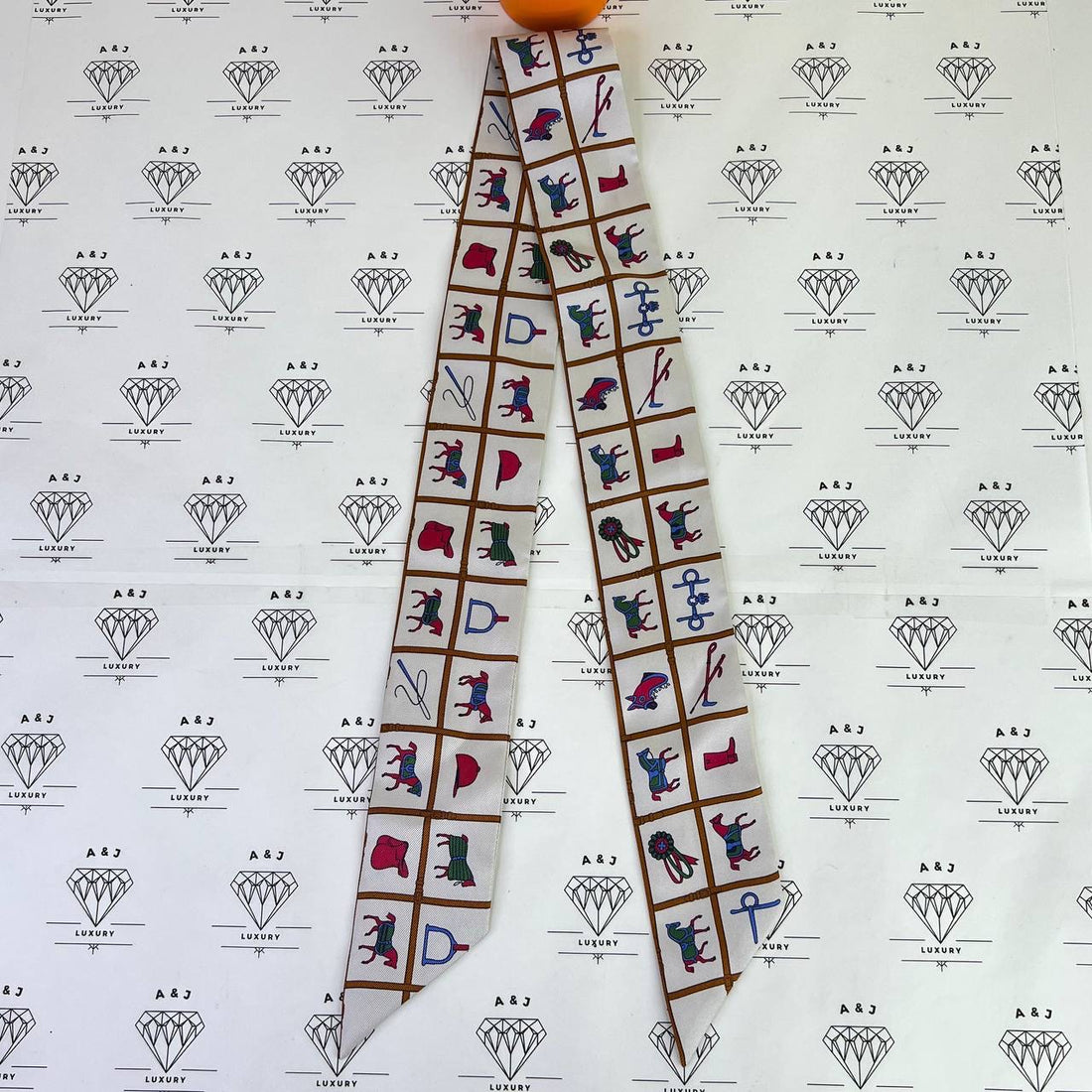 [BRAND NEW] Hermes Couvertures et Tenous Twilly