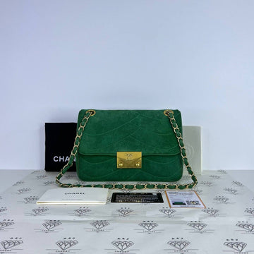 [PRE LOVED] Chanel Small Scallop Pagoda Flap Bag in Green Suede/Lambskin GHW (Series 21)