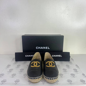 [PRE LOVED] Chanel Seasonal Espadrille Chain Logo in Black Size 36EU