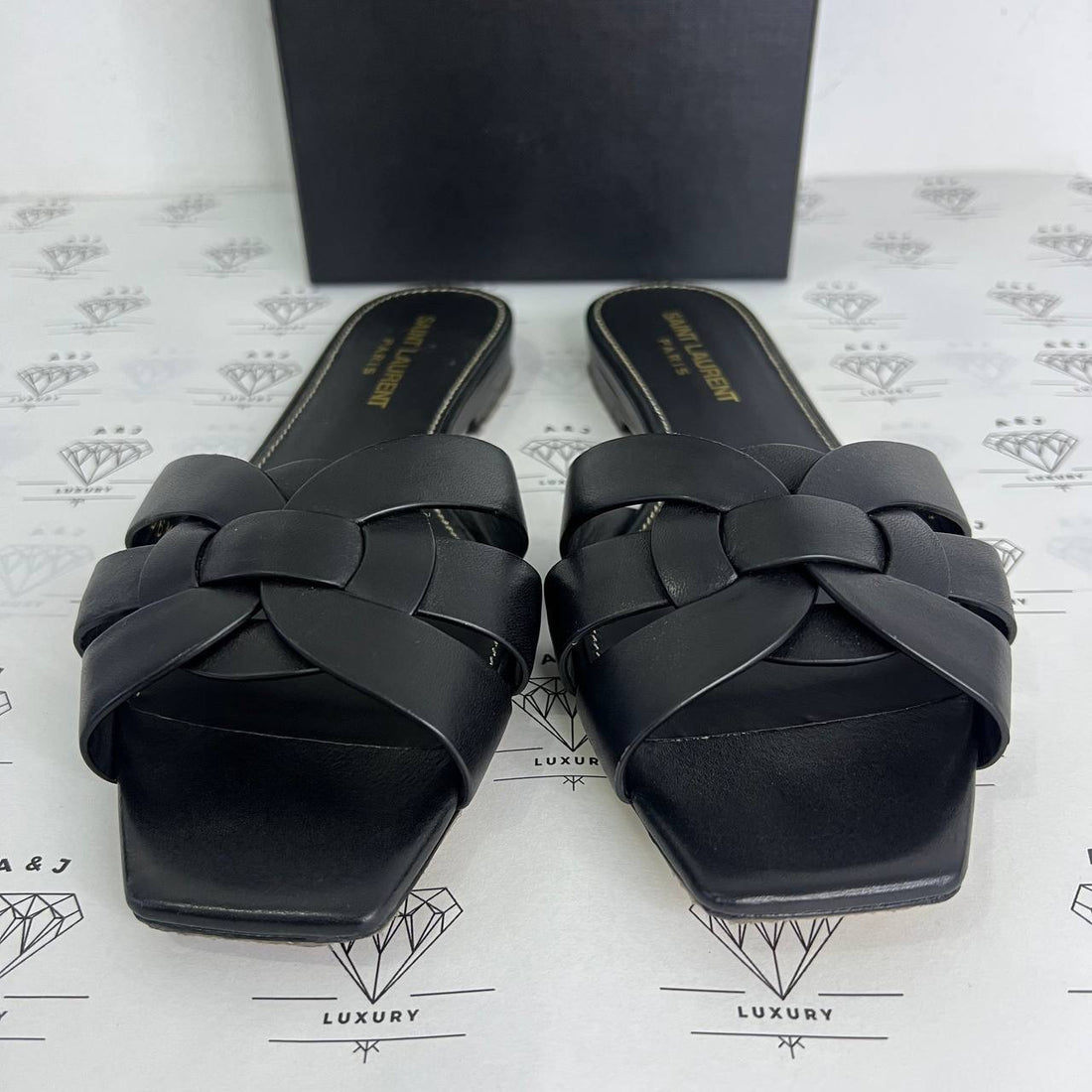 [PRE LOVED] YSL Tribute Flats in Black Size 38.5EU