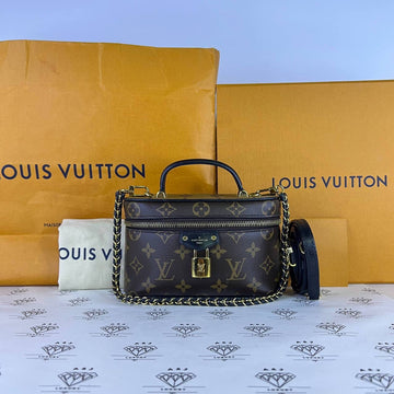 [PRE LOVED] Louis Vuitton Vanity Chain Pouch in Reverse Monogram Canvass (microchipped)