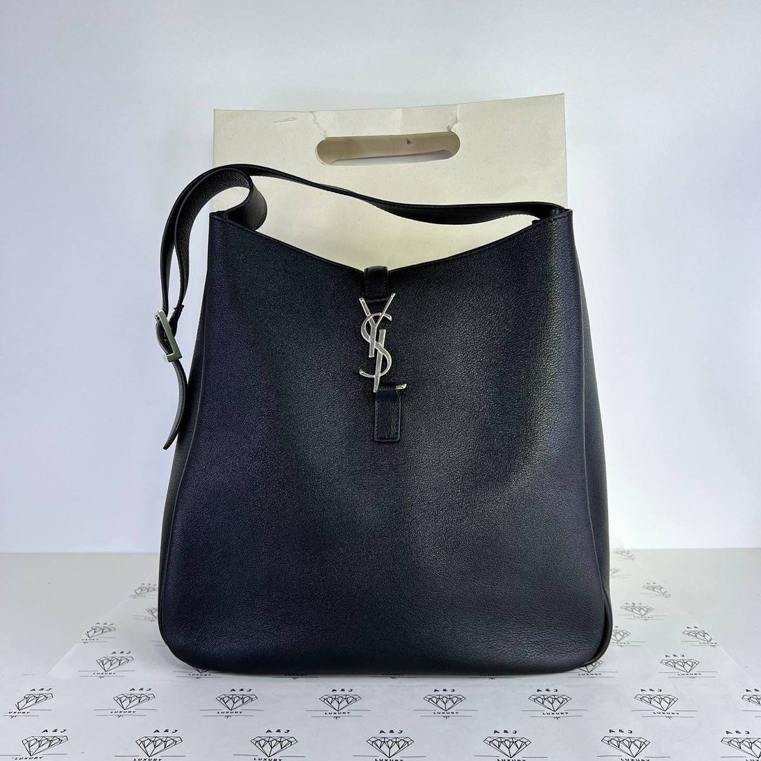 [PRE LOVED] YSL Large Le 5 A 7 in Black Grained Leather SHW (2026)
