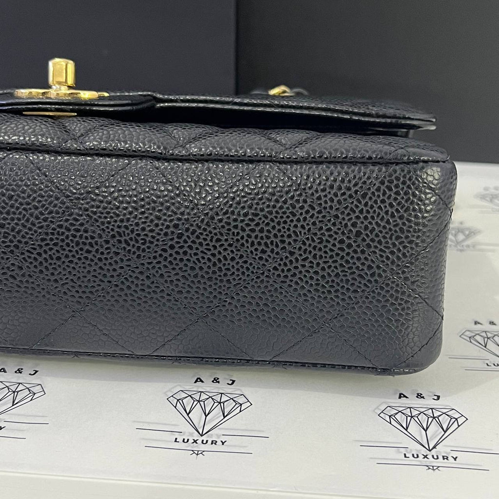 [PRE LOVED] Chanel Classic Medium Double Flap in Black Caviar GHW (Series 20)