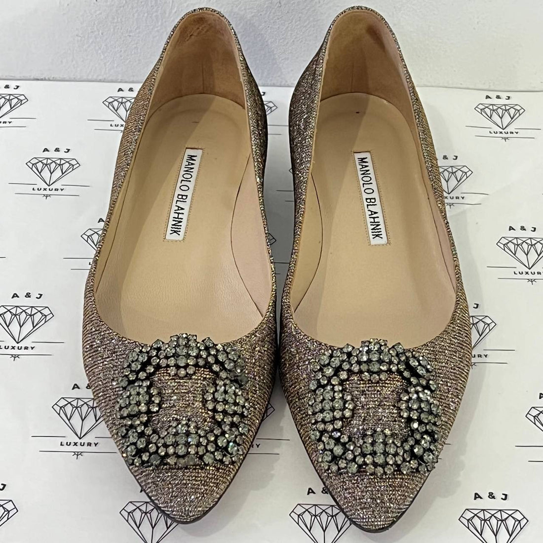 [PRE LOVED] Manolo Blahnik Hangisi Flats in Metallic Gold Size 35EU