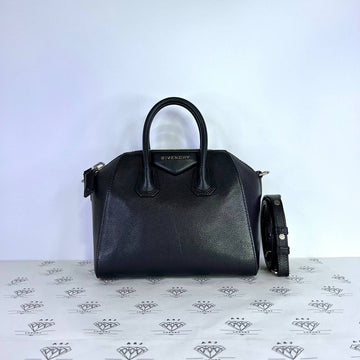 [PRE LOVED] Givenchy Mini Antigona in Black Goatskin Leather SHW