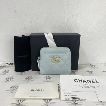 [PRE LOVED] Chanel Seasonal C19 Zipped Cardholder in Light Blue Lambskin Leather Light Gold HW (microchipped)