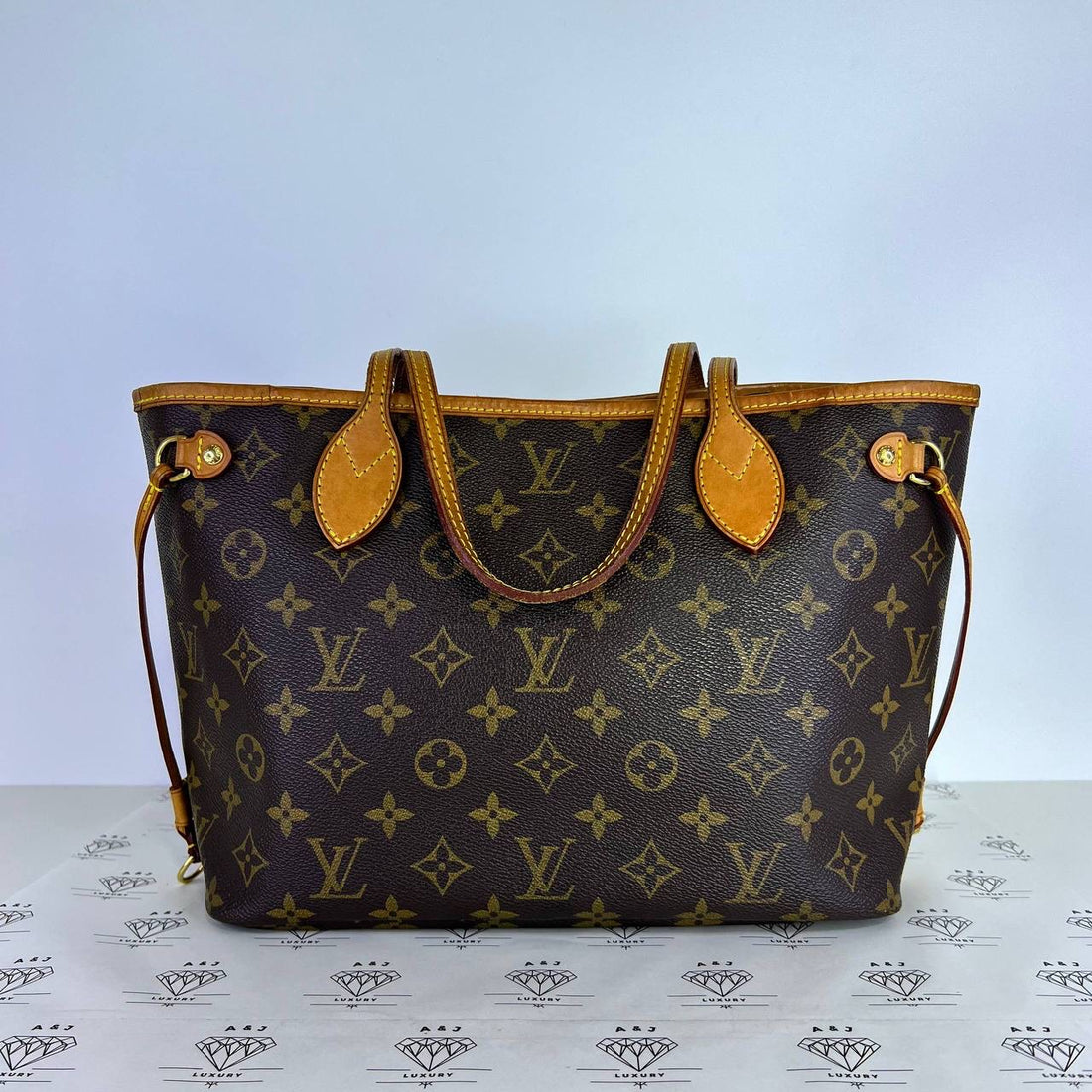 [PRE LOVED] Louis Vuitton Neverfull PM in Monogram Canvass (AR0163)