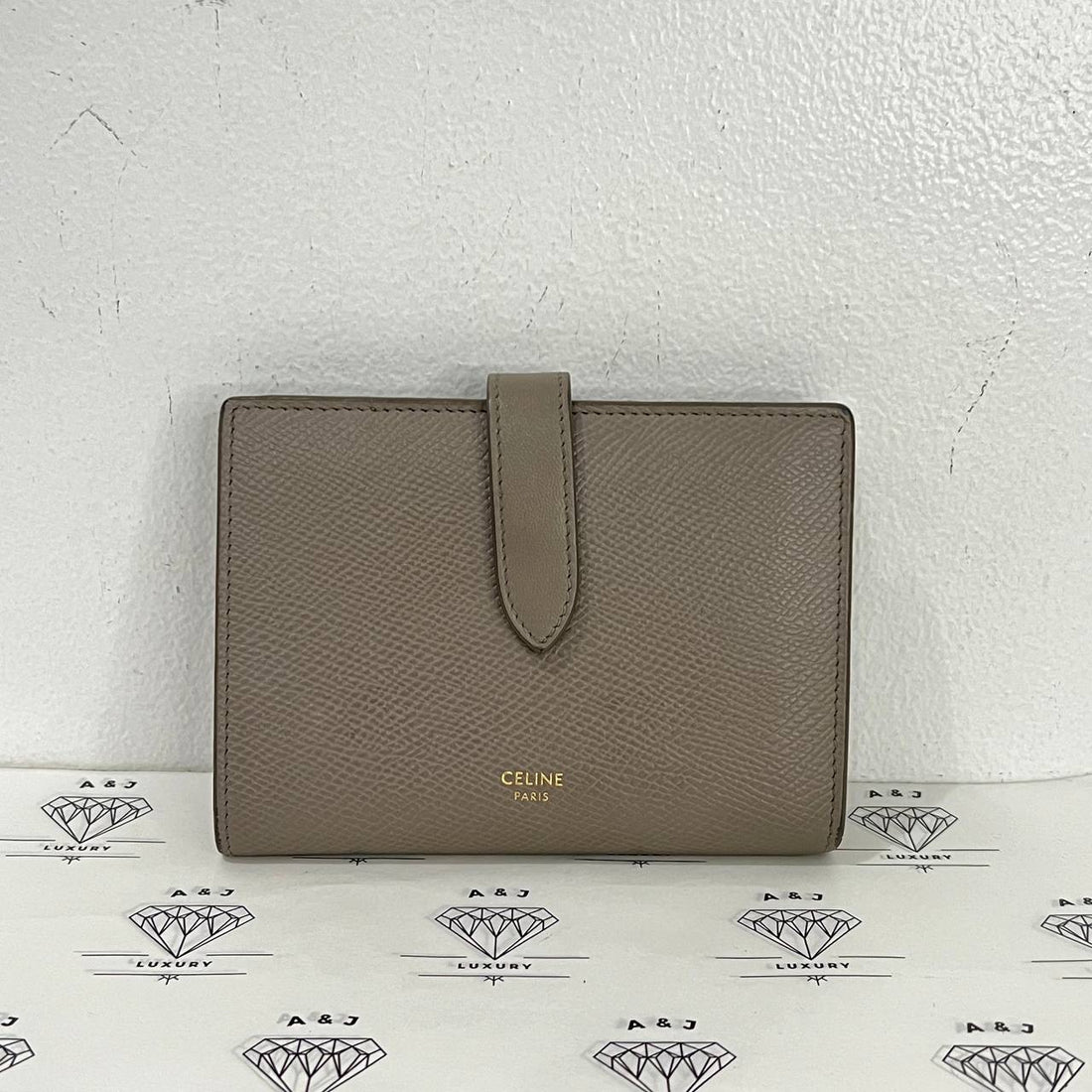 [PRE LOVED] Celine Medium Compact Wallet in Gray Grained Leather GHW