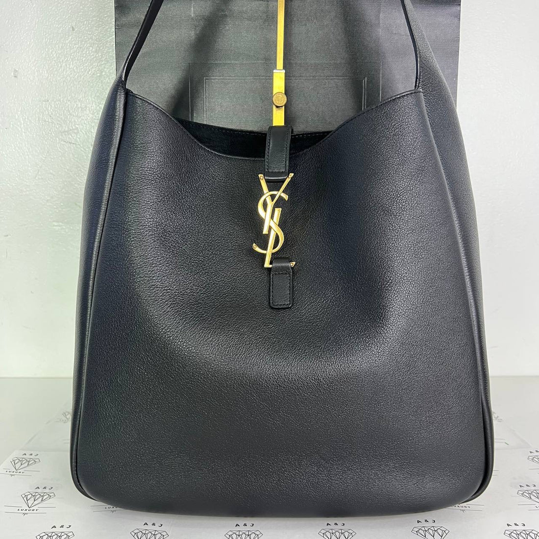 [PRE LOVED] YSL Large Le 5 A 7 Hobo Bag in Black GHW