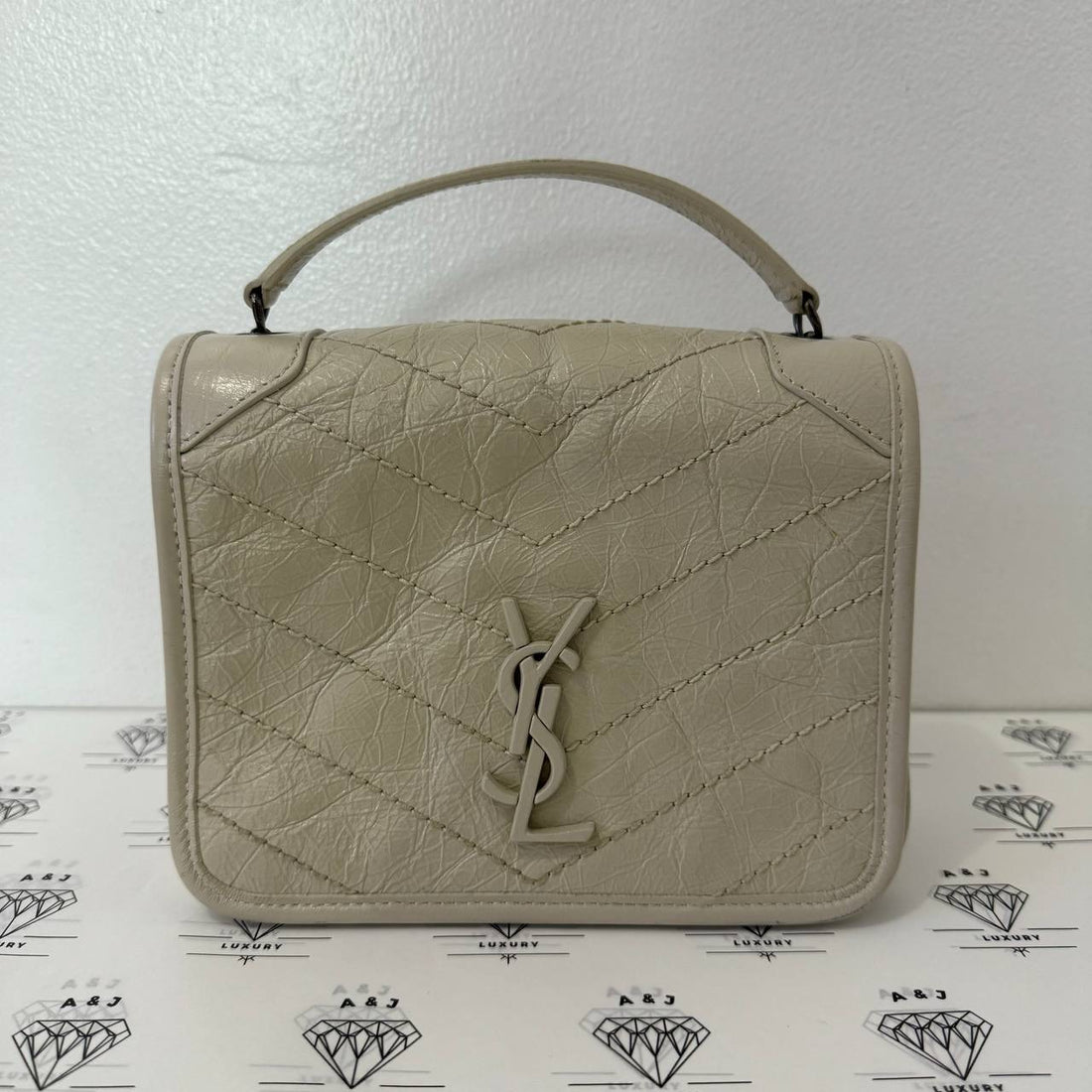 [PRE LOVED] Yves Saint Laurent Niki Chain Wallet in White Crinkled Calfskin Leather