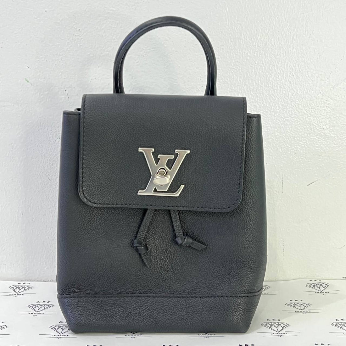 [PRE LOVED] Louis Vuitton Lockme Backpack in Black SHW (DU4178)