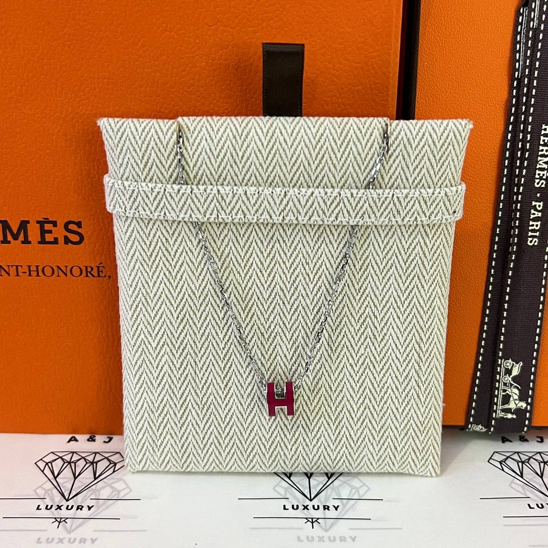 [BRAND NEW] Hermes Mini Pop H Pendant in Rose Mexico PHW