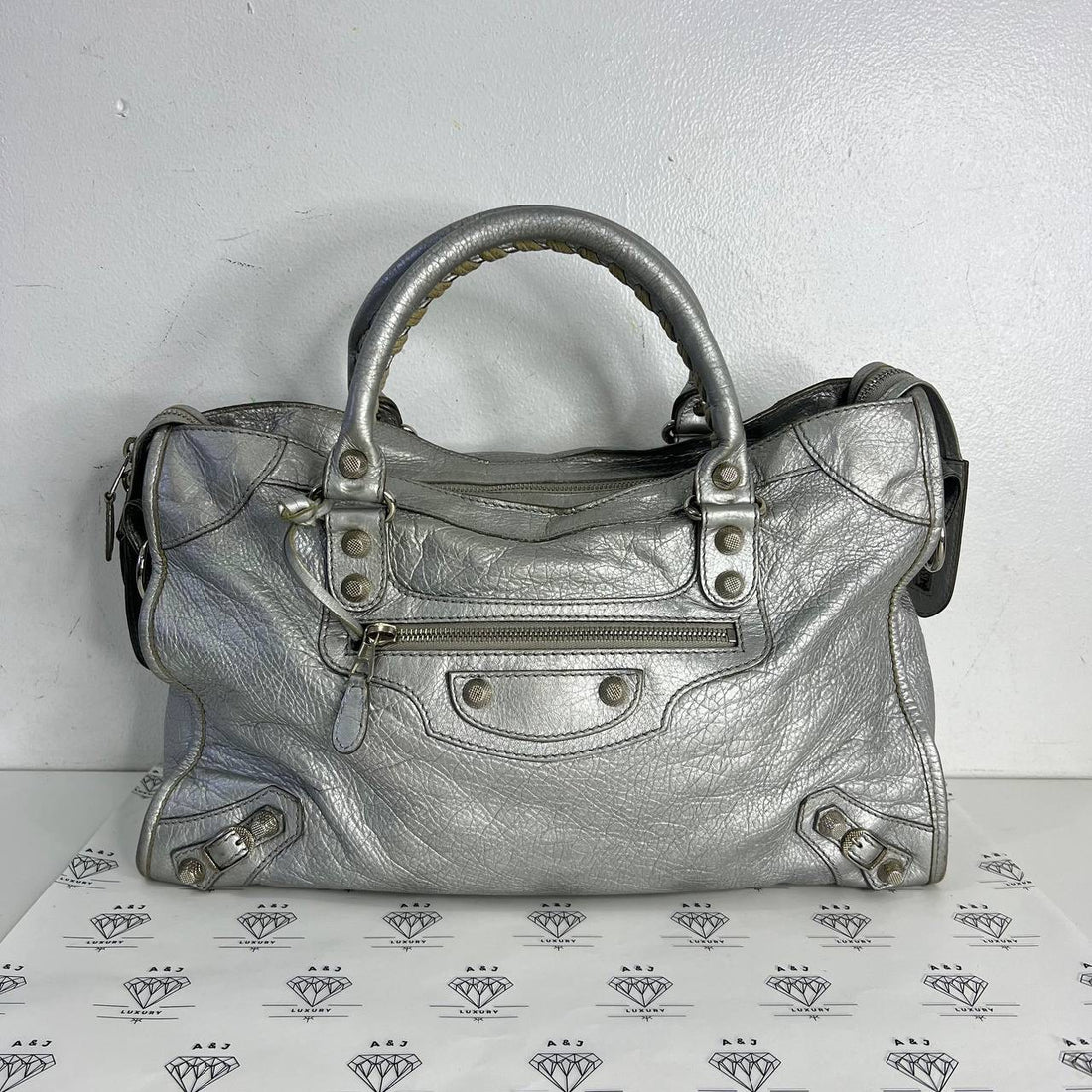 [PRE LOVED] Balenciaga Classic City G12 in Silver SHW