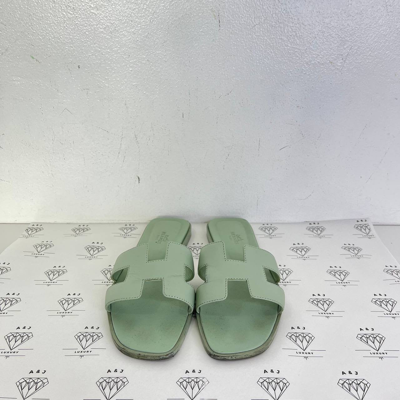 [PRE LOVED] Hermes Oran Sandals in Vert D'eau Size 36.5EU