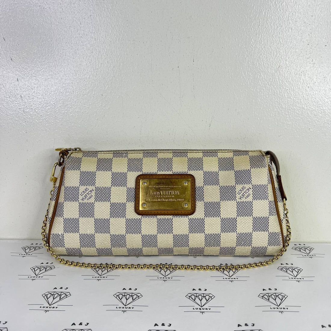 [PRE LOVED] Louis Vuitton Eva Clutch in Damier Azur Canvass (SN4140)