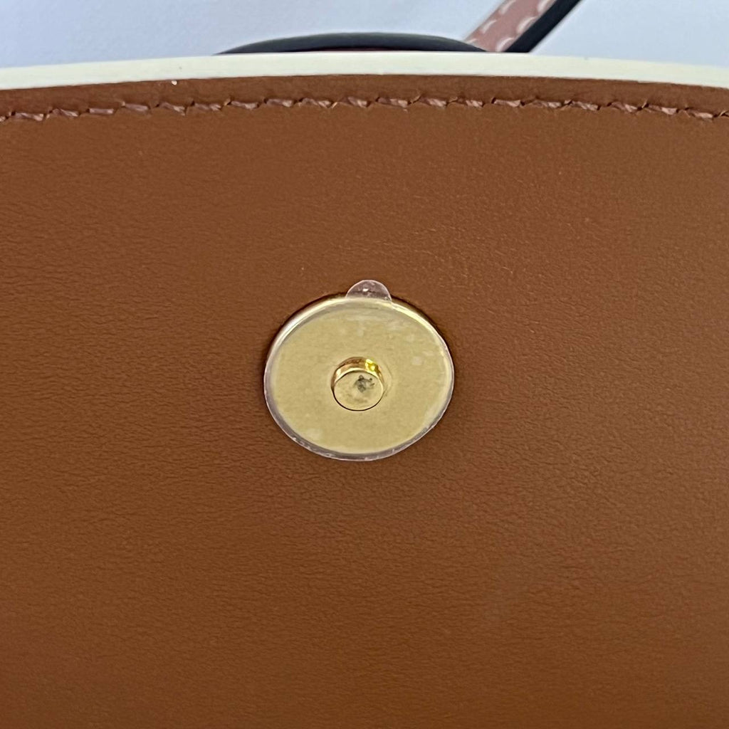 [PRE LOVED] Celine Clutch on Strap Tabou in White/Tan