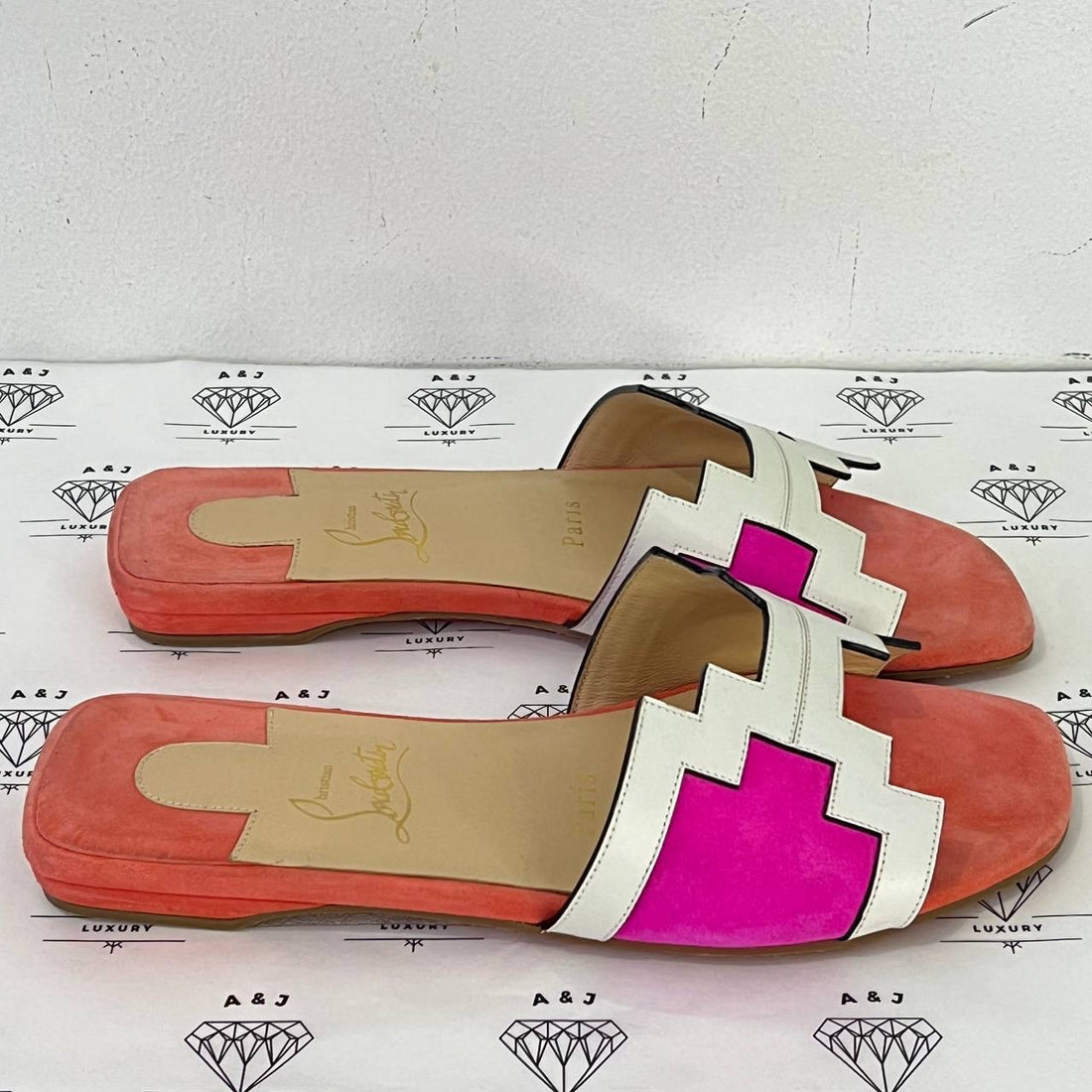 [PRE LOVED] Christian Louboutin Hao Suede Flats in Pink/White Size 35.5EU