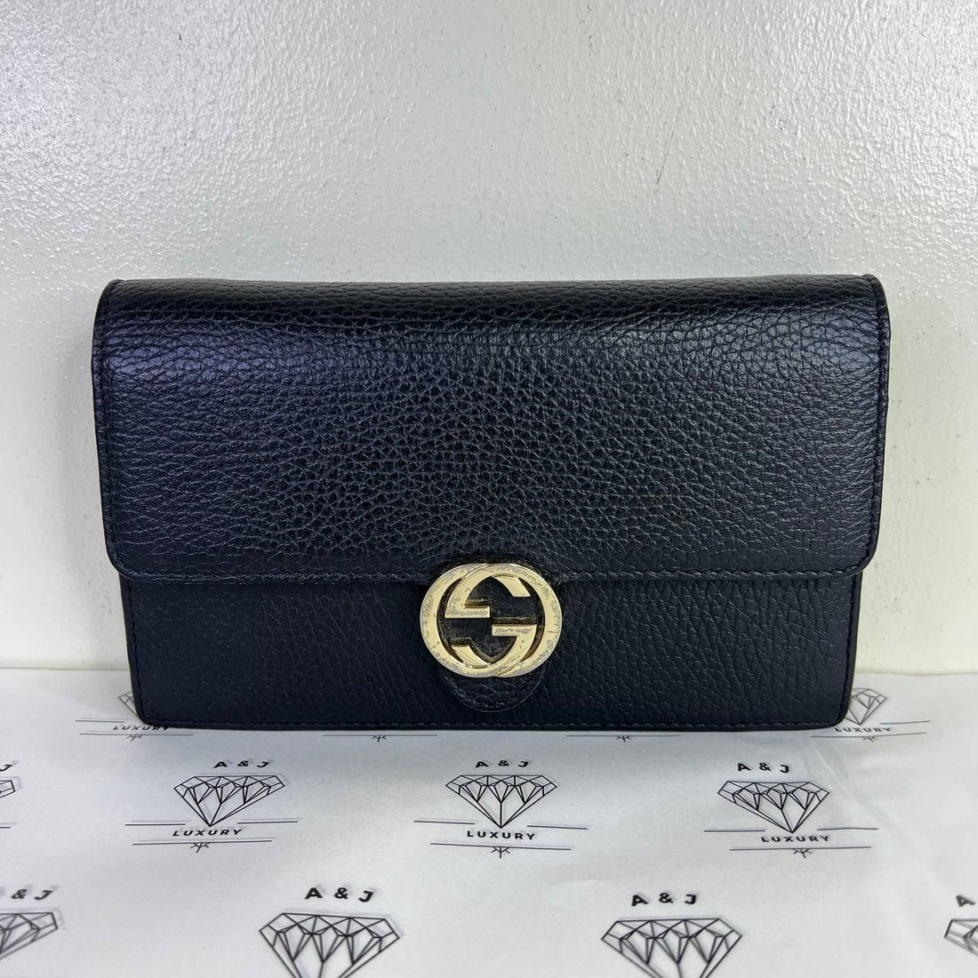 [PRE LOVED] Gucci Interlocking Wallet on Chain in Black GHW