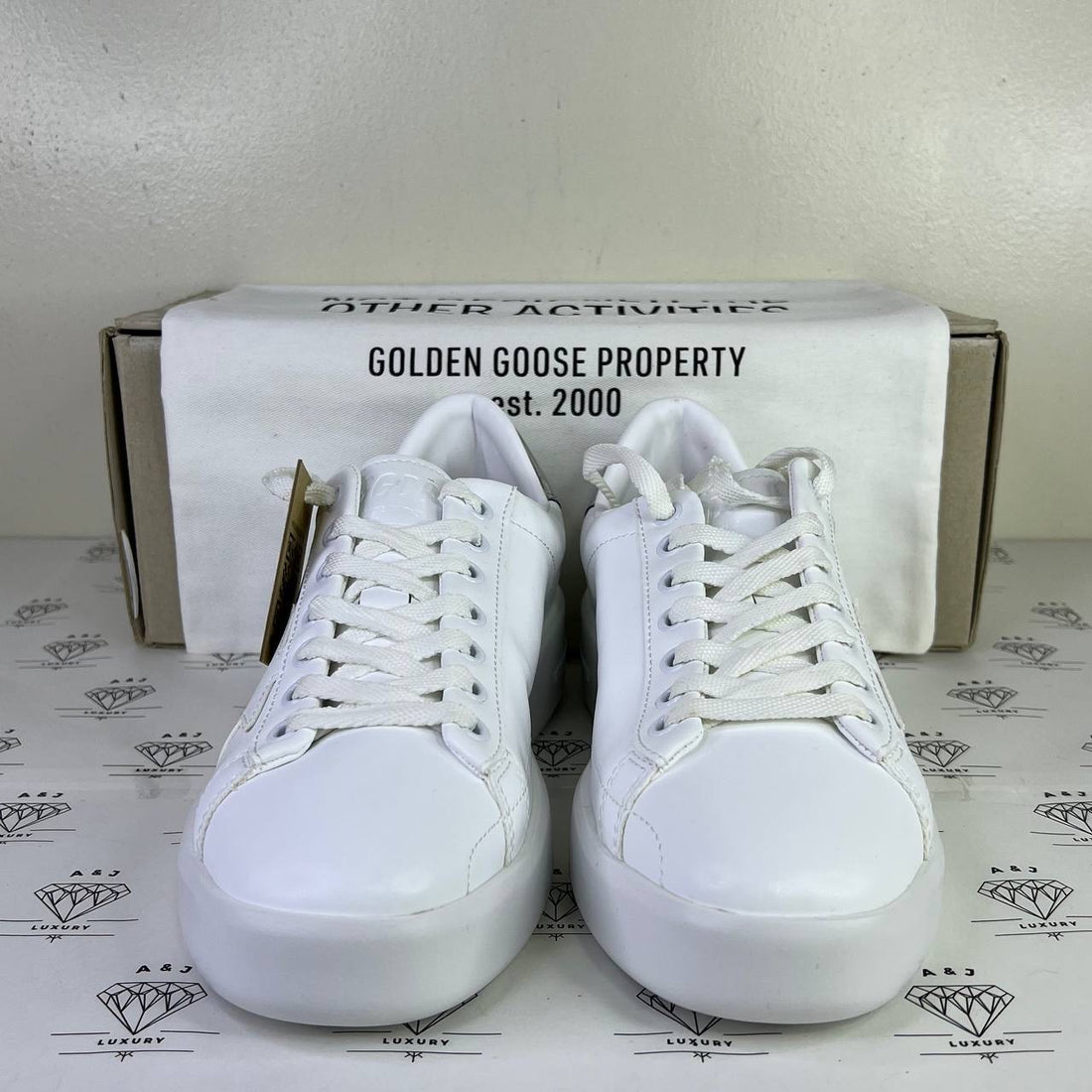[PRE LOVED] Golden Goose Purestar Sneakers with Silver Heel Tab in White Size 38EU