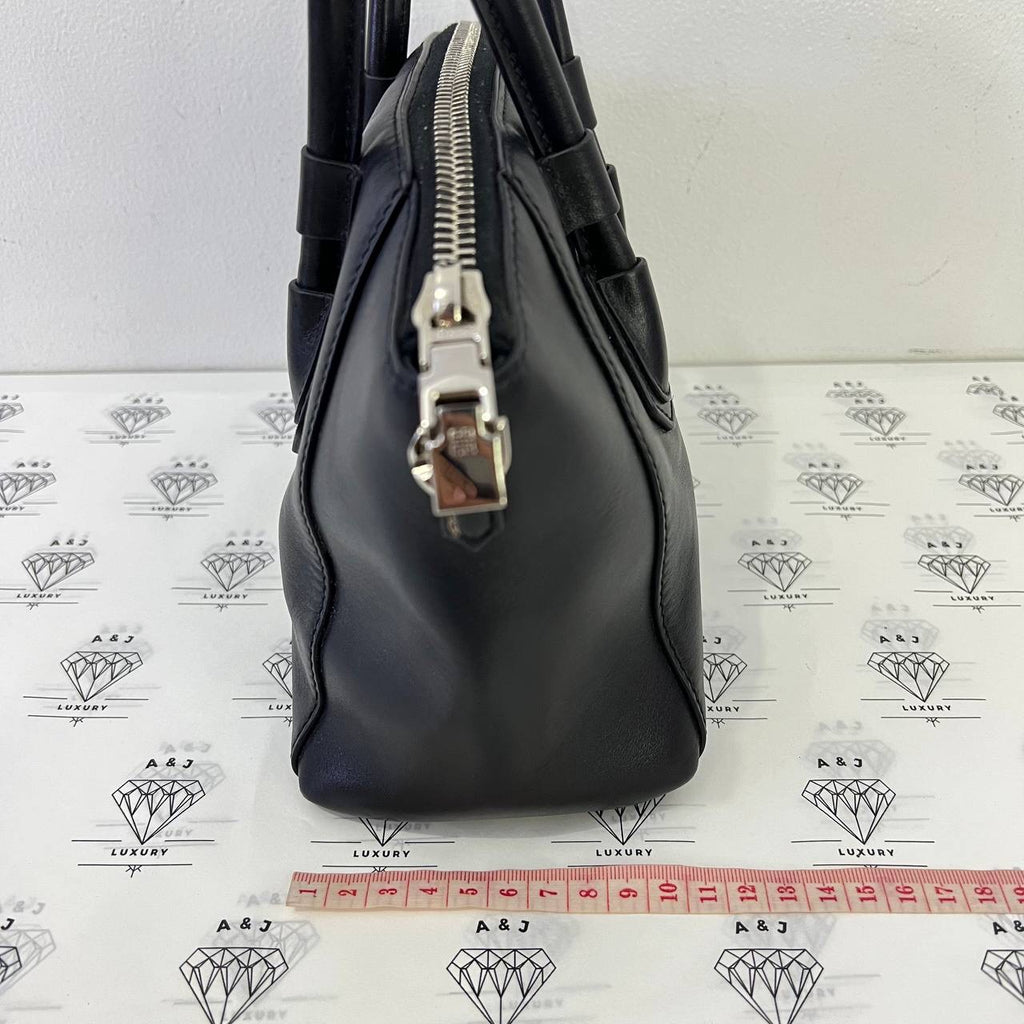 [PRE LOVED] Givenchy Mini Antigona Sport in Black