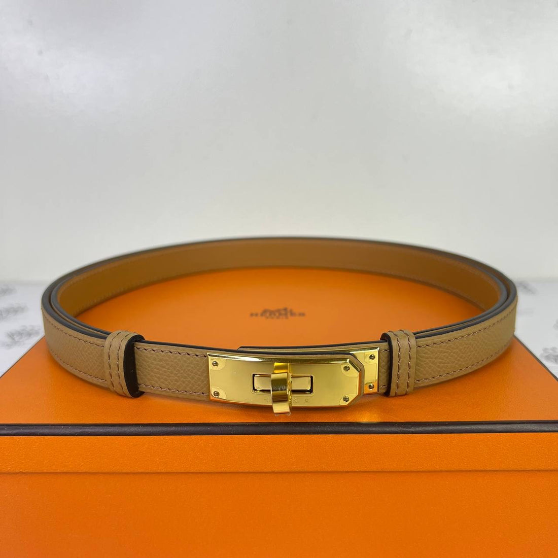 [BRAND NEW] Hermes Kelly Pocket Belt in Chai/Nata GHW (Stamp B - 2023)