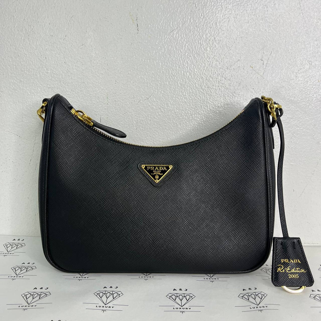 [PRE LOVED] Prada Re-edition 2005 Multi Pochette in Black Saffiano Leather GHW