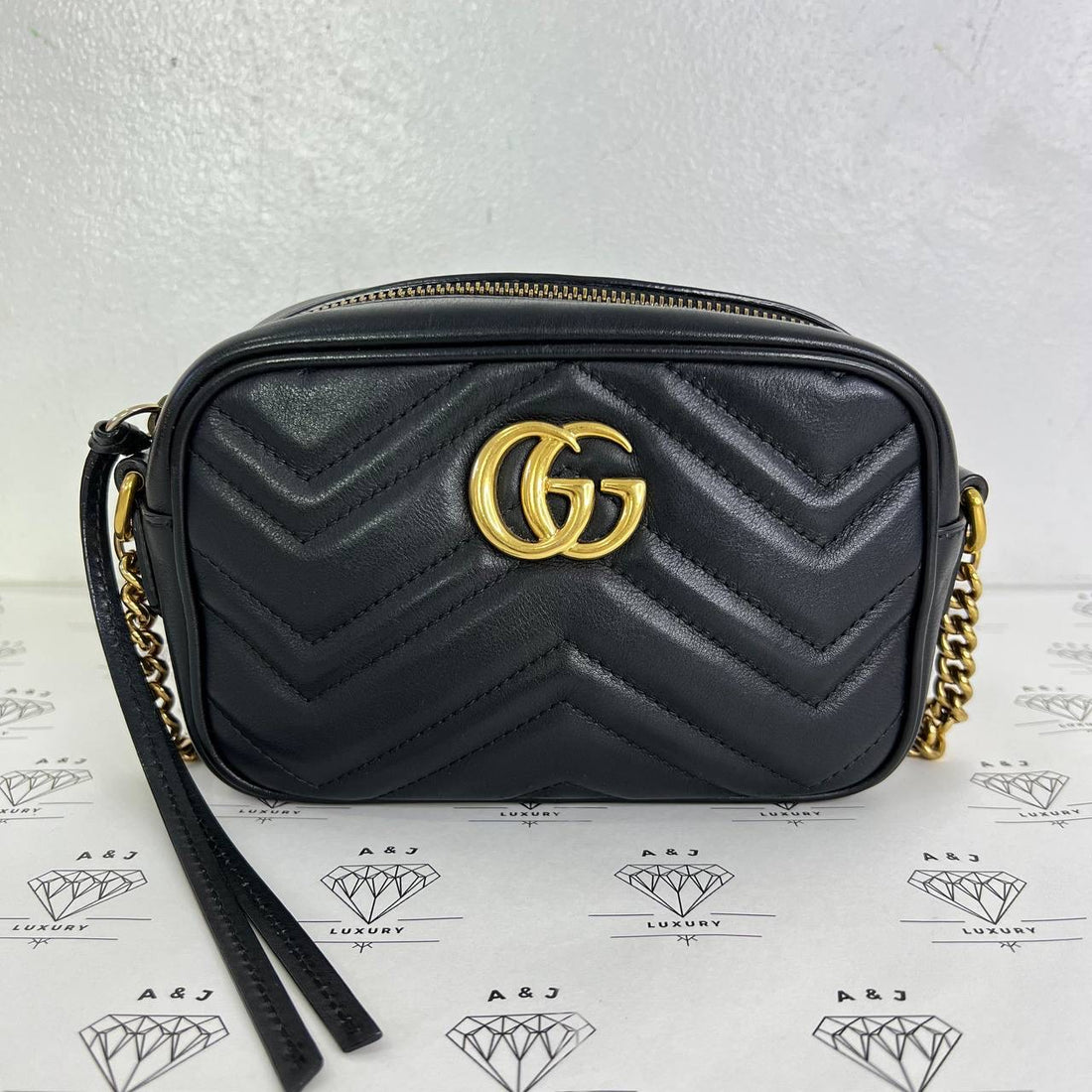 [PRE LOVED] Gucci Mini Marmont Camera Bag in Black GHW