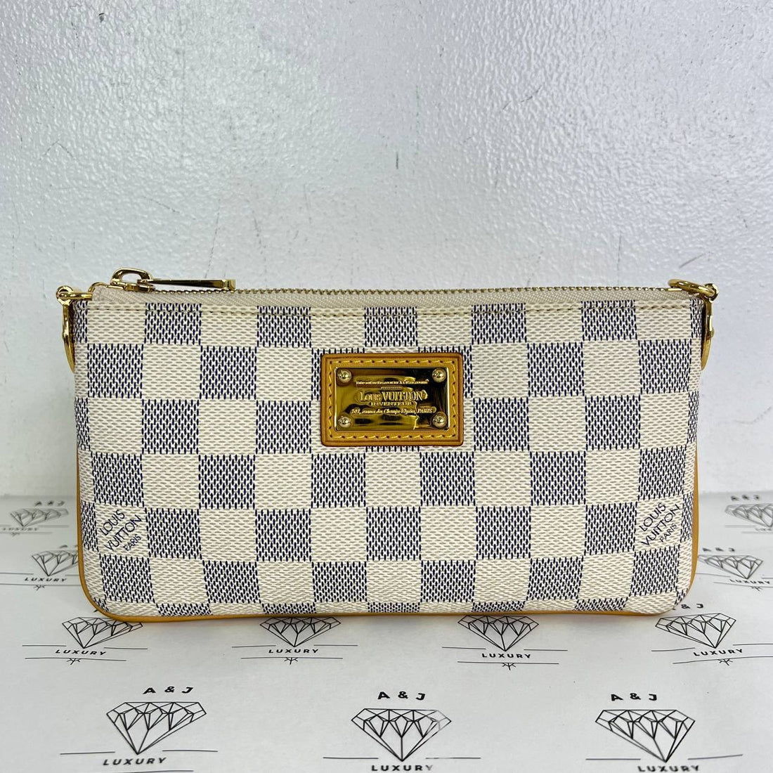 [PRE LOVED] Louis Vuitton Pochette Milla MM in Damier Azur Canvass (AA1112)
