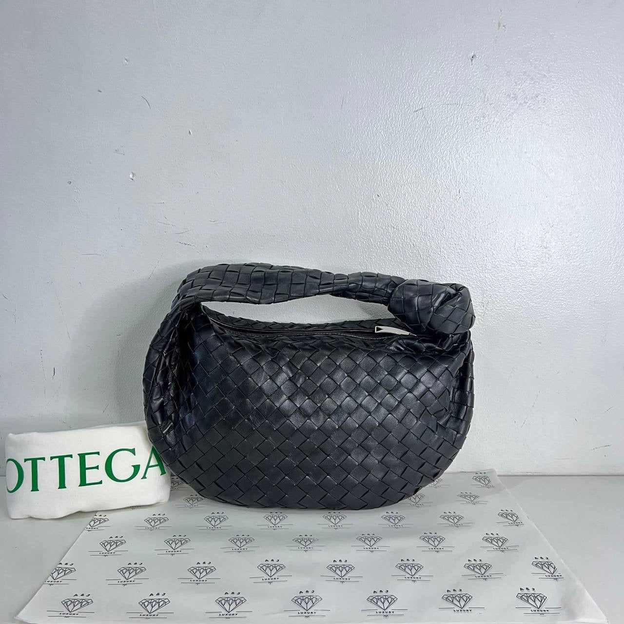 [PRE LOVED] Bottega Veneta Teen Jodie in Black SHW