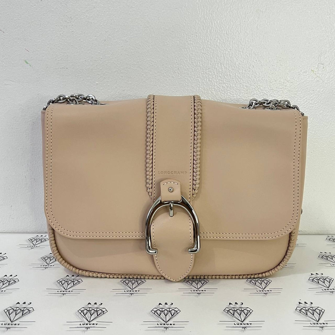 [PRE LOVED] Longchamp Amazone Shoulder Bag in Beige SHW