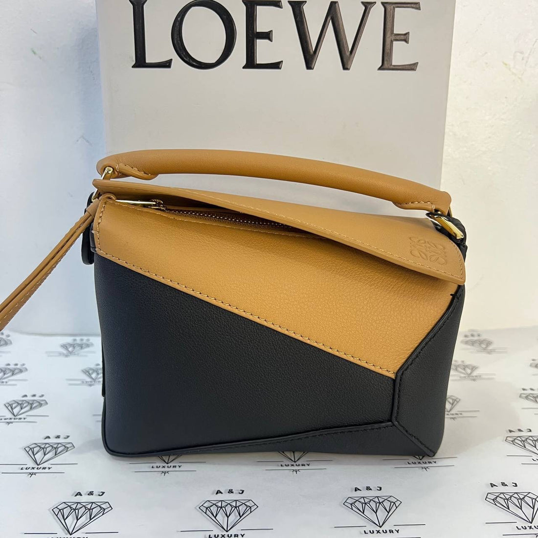 [BRAND NEW] Loewe Mini Puzzle Edge in Bicolor Warm Desert and Black GHW