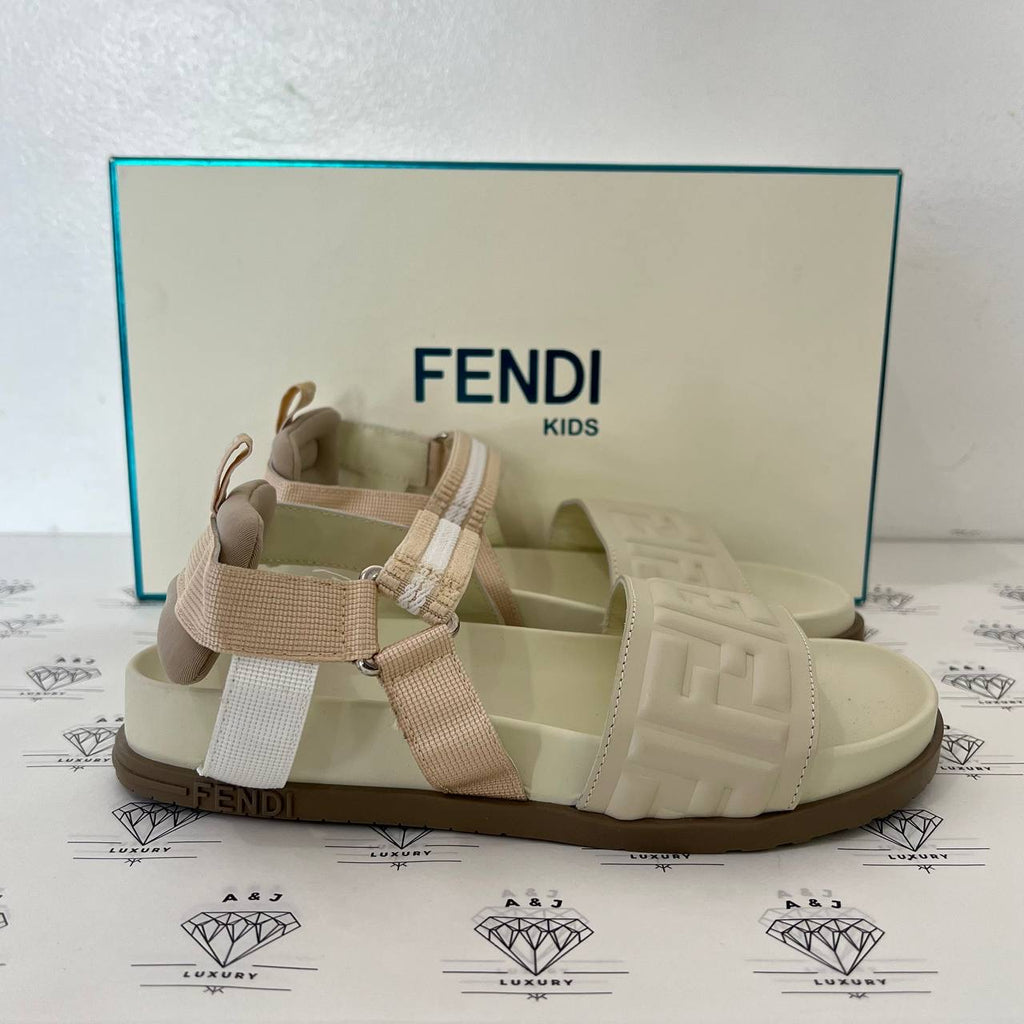 [PRE LOVED] Fendi Kids Sandals Logo Embossed in Size 35