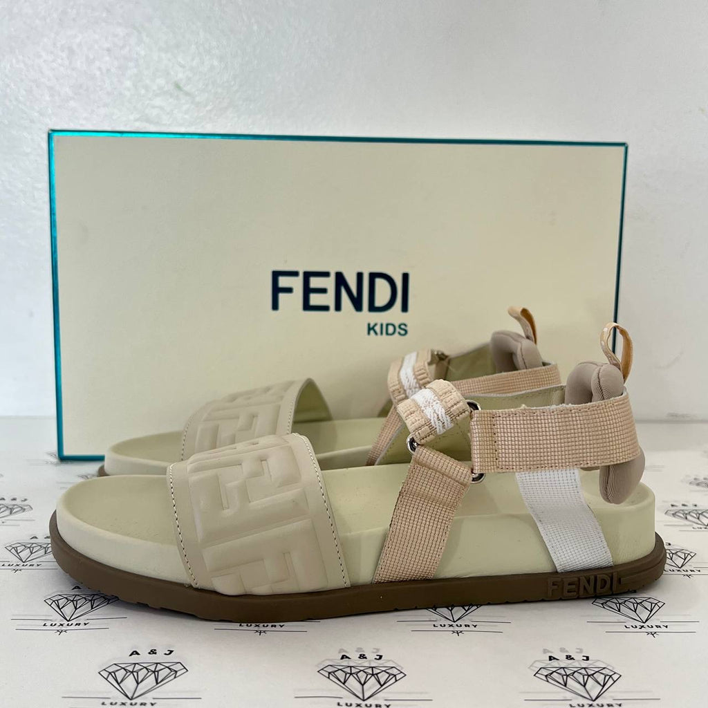 [PRE LOVED] Fendi Kids Sandals Logo Embossed in Size 35