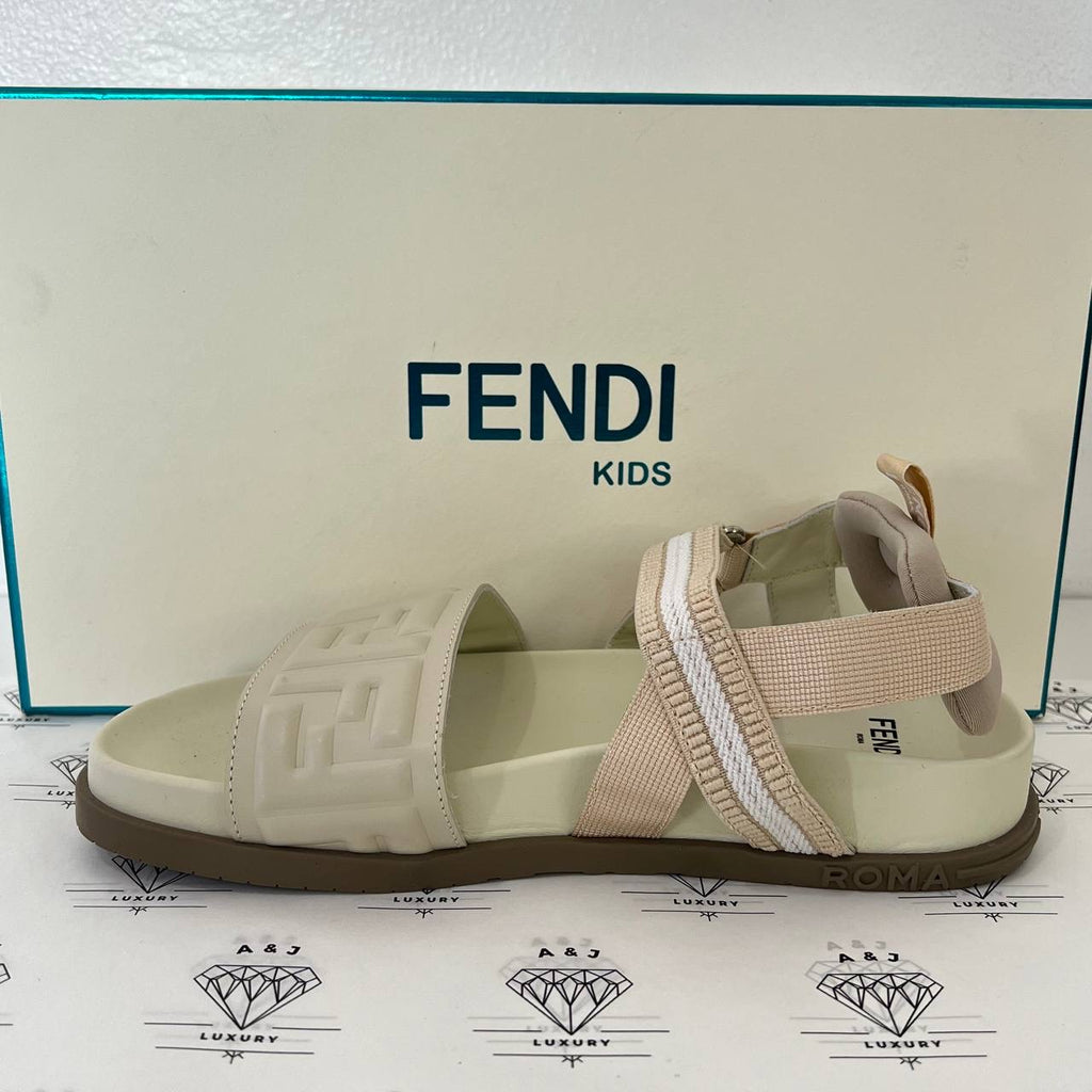 [PRE LOVED] Fendi Kids Sandals Logo Embossed in Size 35