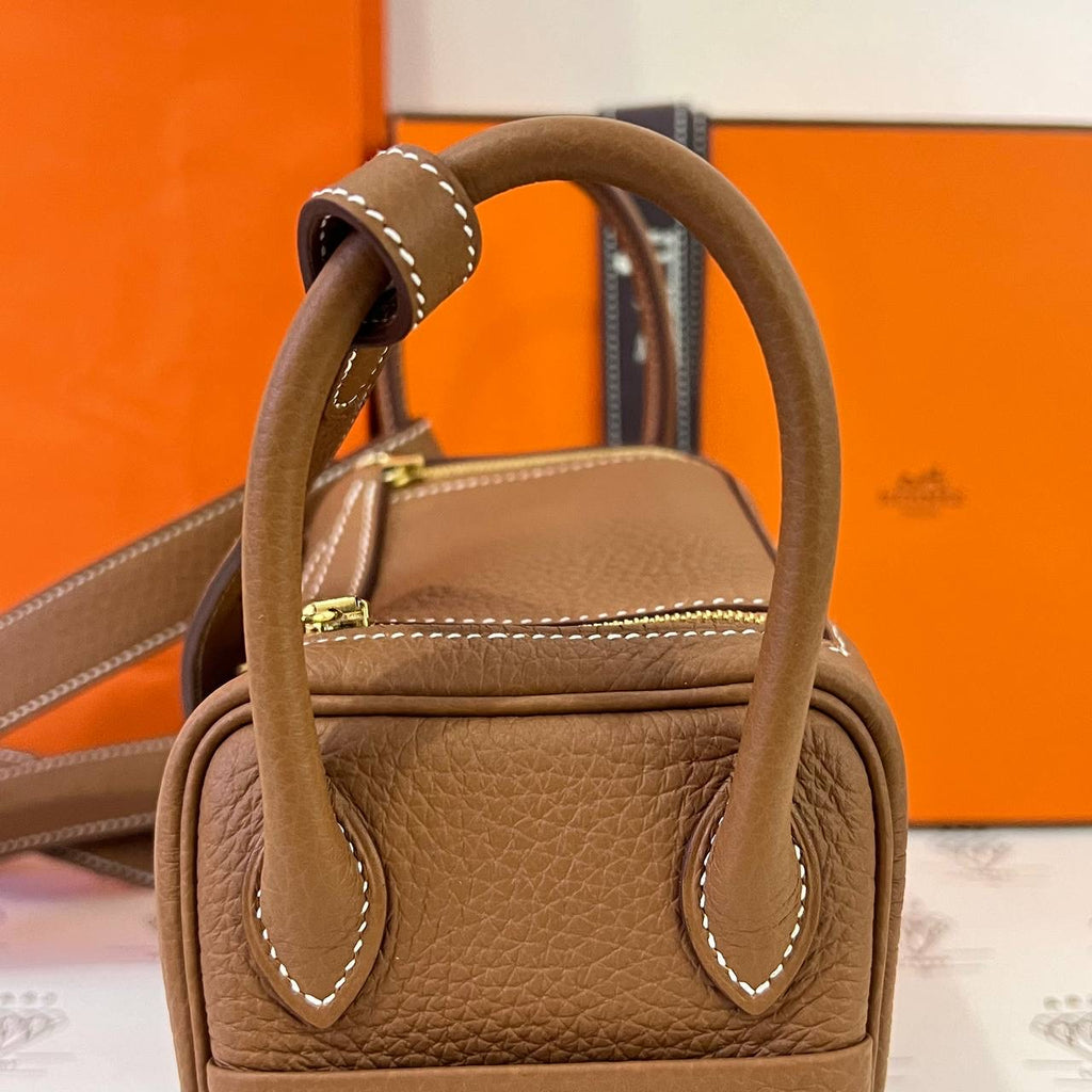 [BRAND NEW] Hermes Mini Lindy 19 in Gold Clemence Leather GHW (Stamp W - 2024)