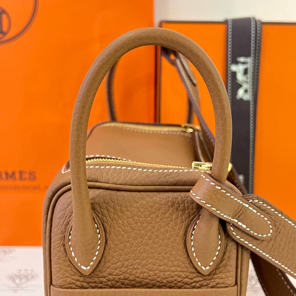 [BRAND NEW] Hermes Mini Lindy 19 in Gold Clemence Leather GHW (Stamp W - 2024)