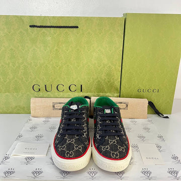 [BRAND NEW] Gucci Tennis Sneakers in Black Size 8+