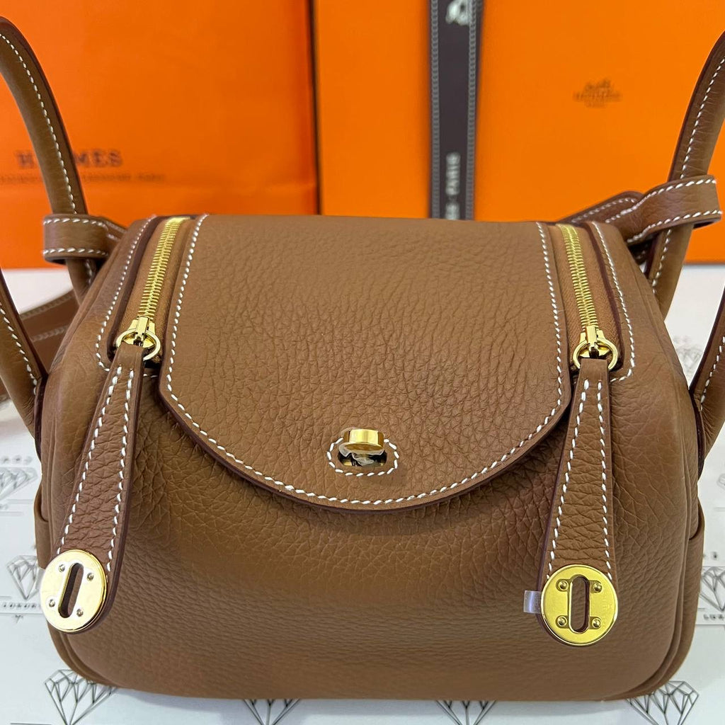 [BRAND NEW] Hermes Mini Lindy 19 in Gold Clemence Leather GHW (Stamp W - 2024)