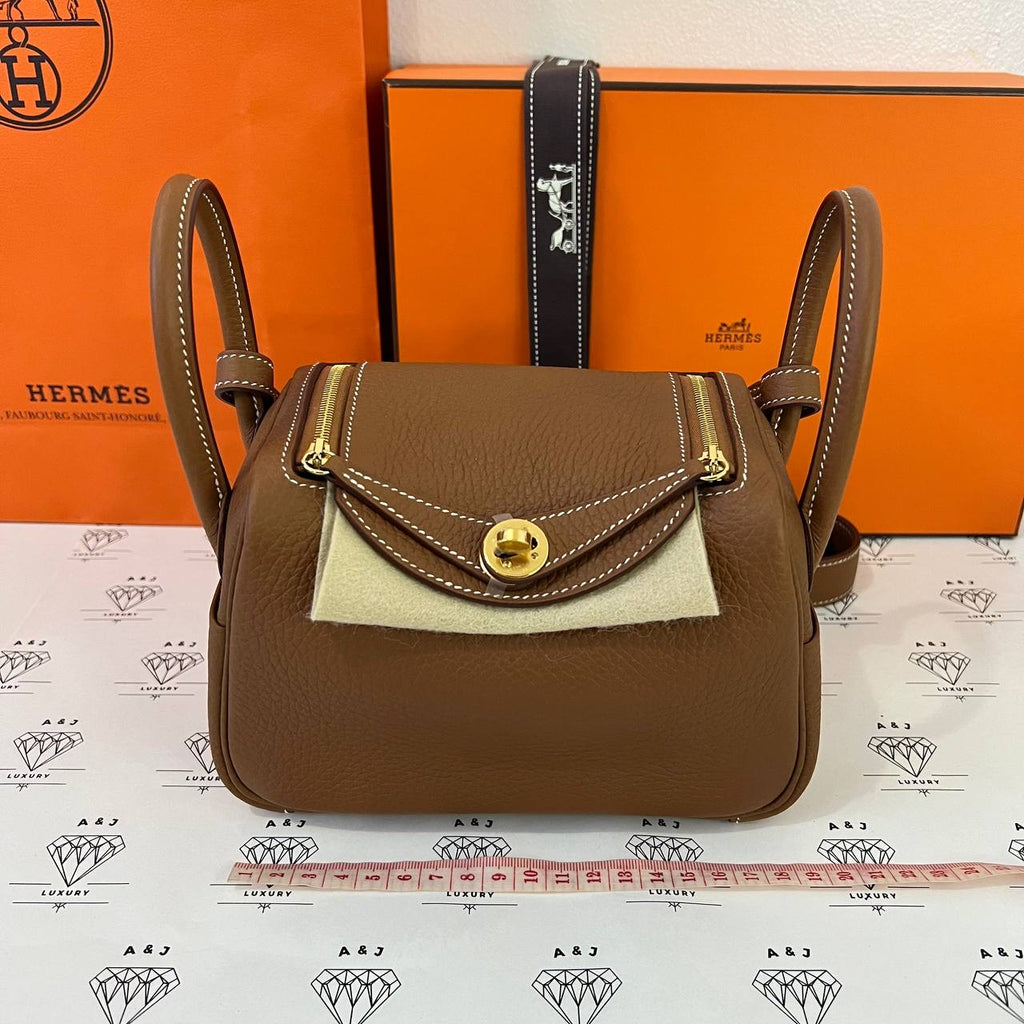 [BRAND NEW] Hermes Mini Lindy 19 in Gold Clemence Leather GHW (Stamp W - 2024)